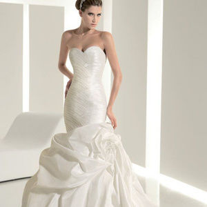 White One by Pronovias Wedding Dress 6234